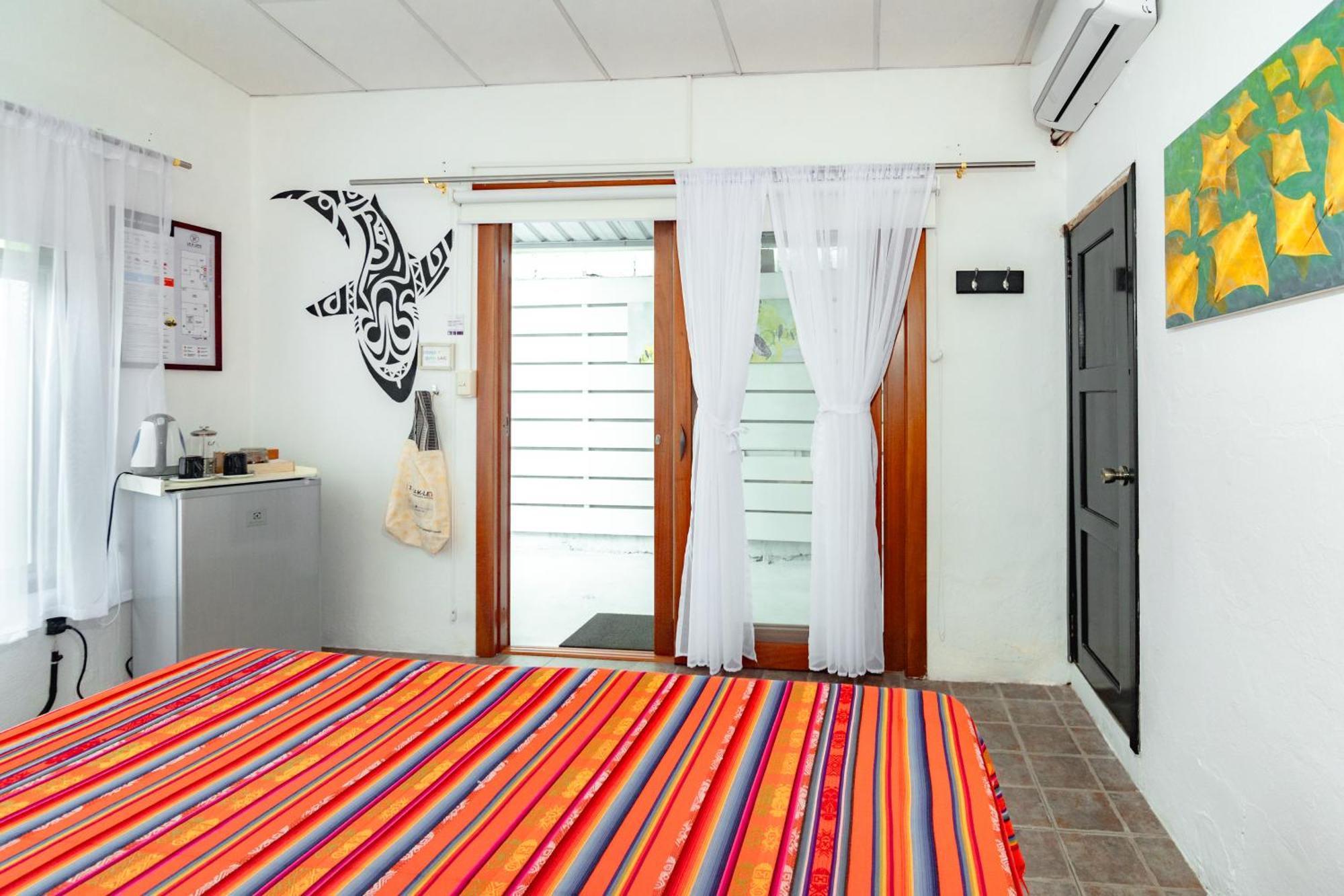 La K-Leta Boutique Guesthouse Puerto Ayora  Dış mekan fotoğraf
