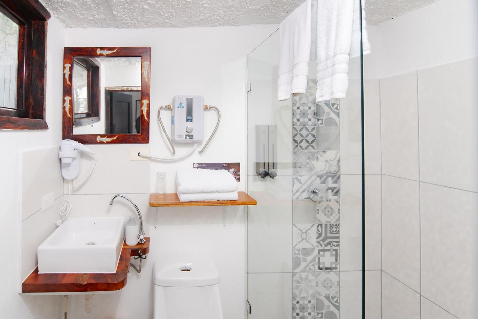 La K-Leta Boutique Guesthouse Puerto Ayora  Dış mekan fotoğraf