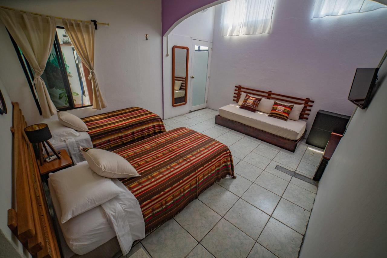 La K-Leta Boutique Guesthouse Puerto Ayora  Dış mekan fotoğraf
